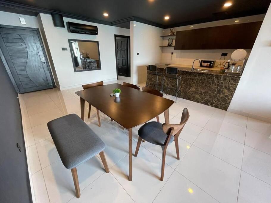 Appartement The Arena Tanjung Tuan Port Dickson Extérieur photo