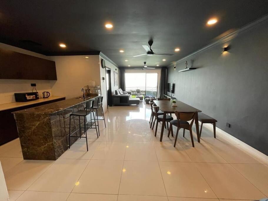 Appartement The Arena Tanjung Tuan Port Dickson Extérieur photo
