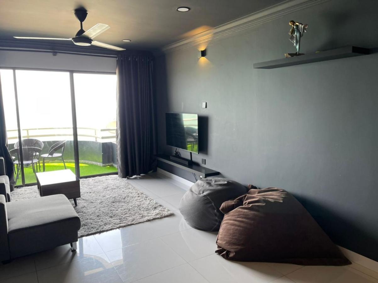 Appartement The Arena Tanjung Tuan Port Dickson Extérieur photo