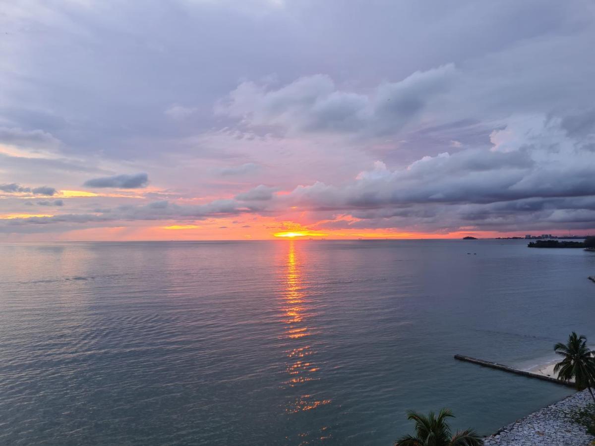 Appartement The Arena Tanjung Tuan Port Dickson Extérieur photo